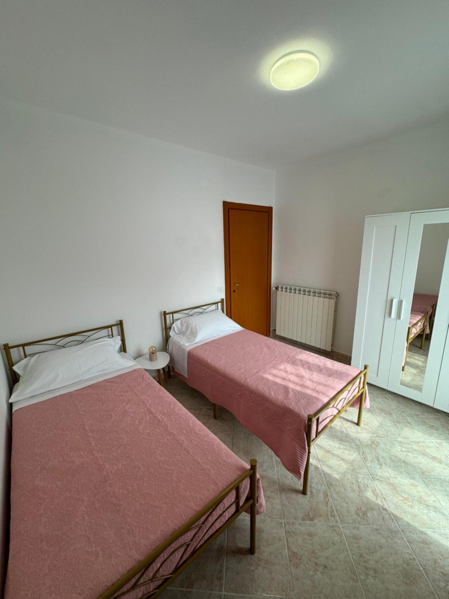 Serravalle Shop&Stay Serravalle Scrivia Exterior foto