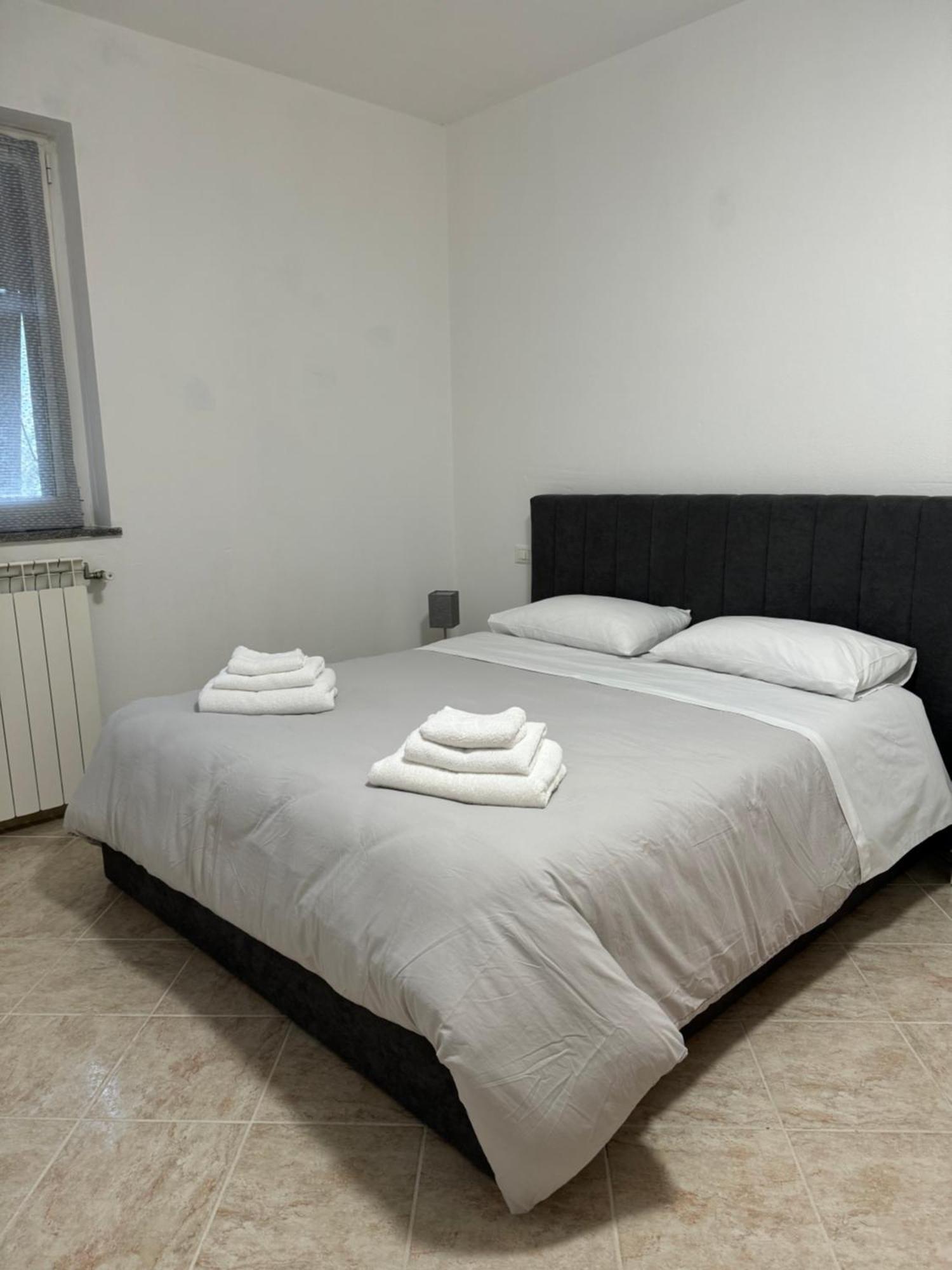 Serravalle Shop&Stay Serravalle Scrivia Exterior foto